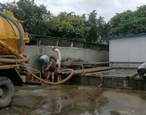桐柏抽化粪池自动清理的方法